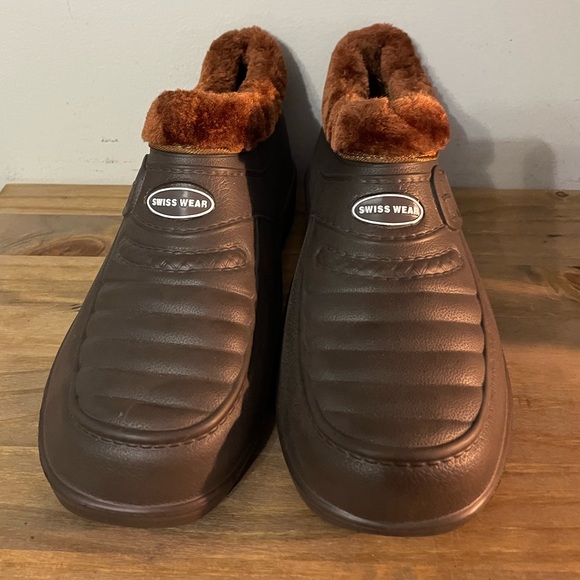 Swiss Wear Limited Edition Fur Insulated Water Repellent Slip On Boots Size 11 - Picture 2 of 5